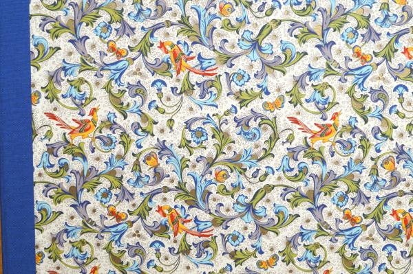 Folder with sturdy hinges made from blue linen fabric